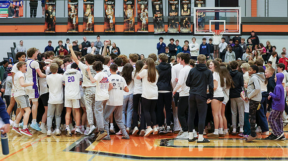 VARSITY Sectional Final vs. Sun Prairie East (47)