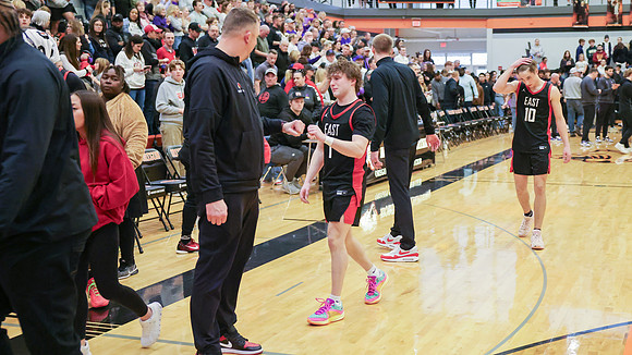 Coach Tim Dworak (32)