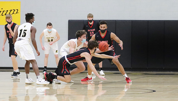 44 Austin Knade 2021 vs. East Troy  (15)