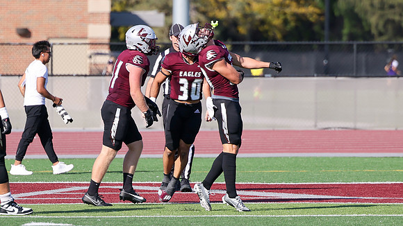 30 Gabe Lynch (42)