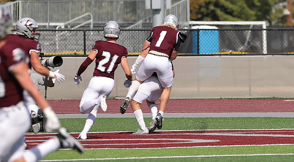 21 Jake Schara (11)