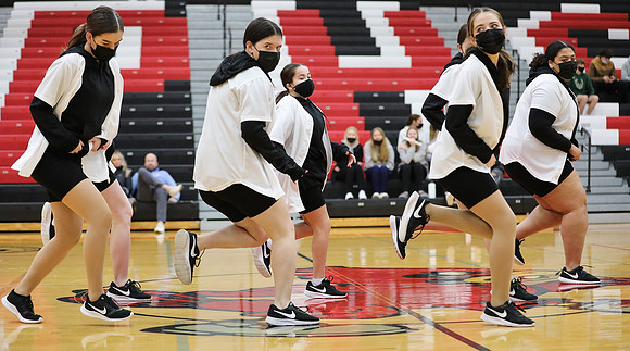 JV Dance 1-13-22 at JV Basketball Game  (54)