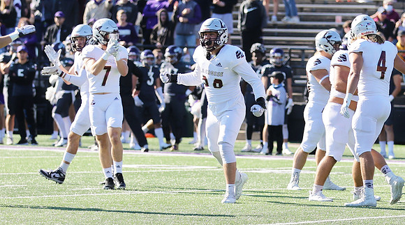11-6-21 vs. UW Whitewater (31)