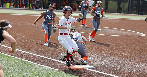 6 Carly Gross (14)