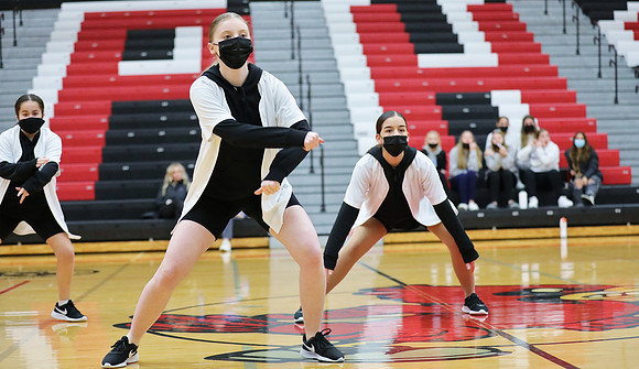 JV Dance 1-13-22 at JV Basketball Game  (46)