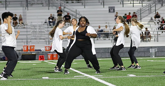 8-26-21 VARSITY Dance at Varsity Football Game  (79)