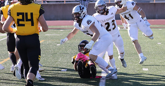 53 Landon Oine (16)