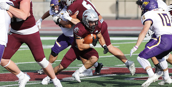 30 Gabe Lynch (6)