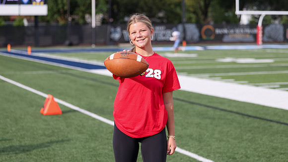 Manager Grace Stelzer (5)