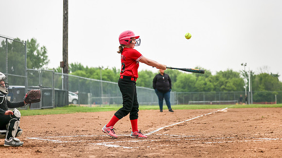 6-10-25 Ariella Softball Game (139)