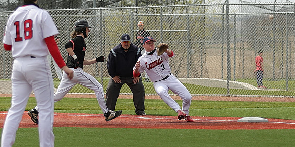 2 Davis Hamilton (10)