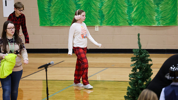 12-6-24 Ariella School Christmas Program (20)
