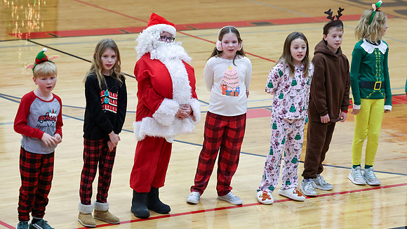 12-6-24 Ariella School Christmas Program (75)