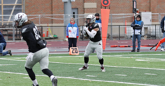 37 Ben Michalowski (2)
