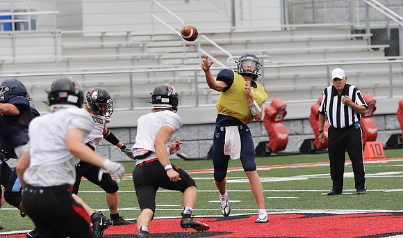 8-12-22 VARSITY Scrimmage vs. Fort Atkinson  (36)