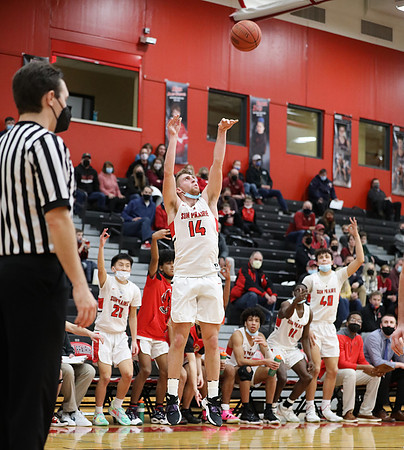 14 Ben Olson (83)