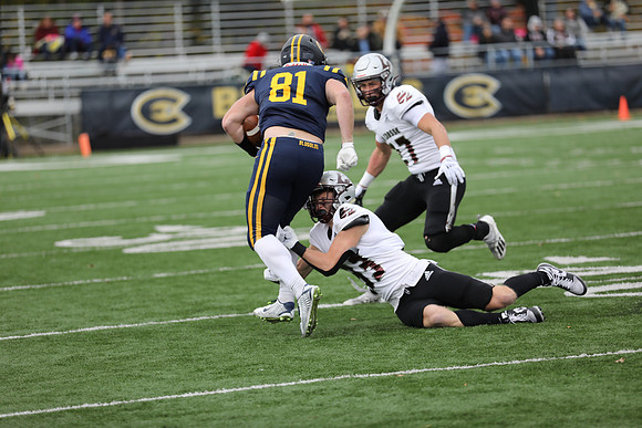 27 Caden Boettcher (9)
