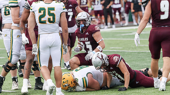 25 Aaron Schmitz (8)