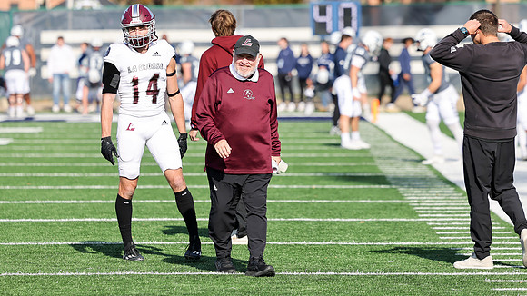 Coach Mike Anderson (5)