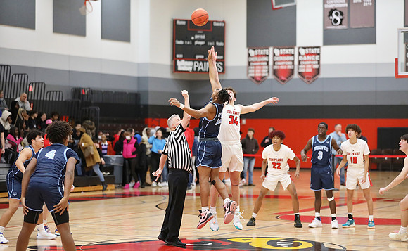 12-13-22 VARSITY vs. Sun Prairie West  (26)
