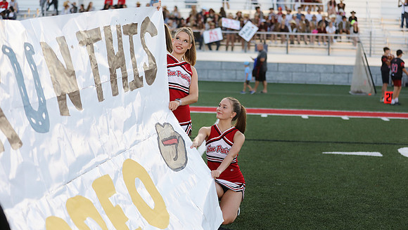 8-26-22 VARSITY Dance Team at Varsity Football Game  (16)
