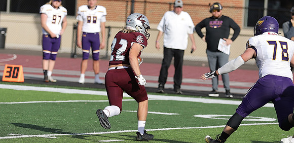22 Samuel Mikulak (7)
