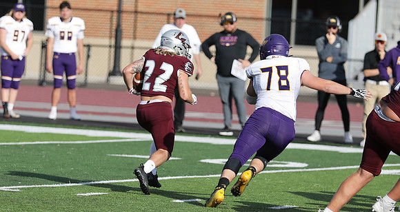 22 Samuel Mikulak (8)